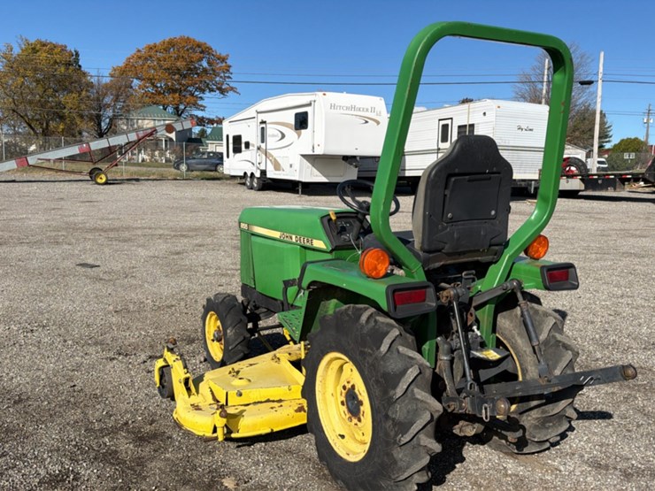 #2401-•-john-deere-855-compact-utility-tractor*-image-3