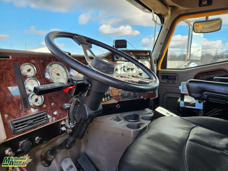 2008-international-paystar-5600i-image-71