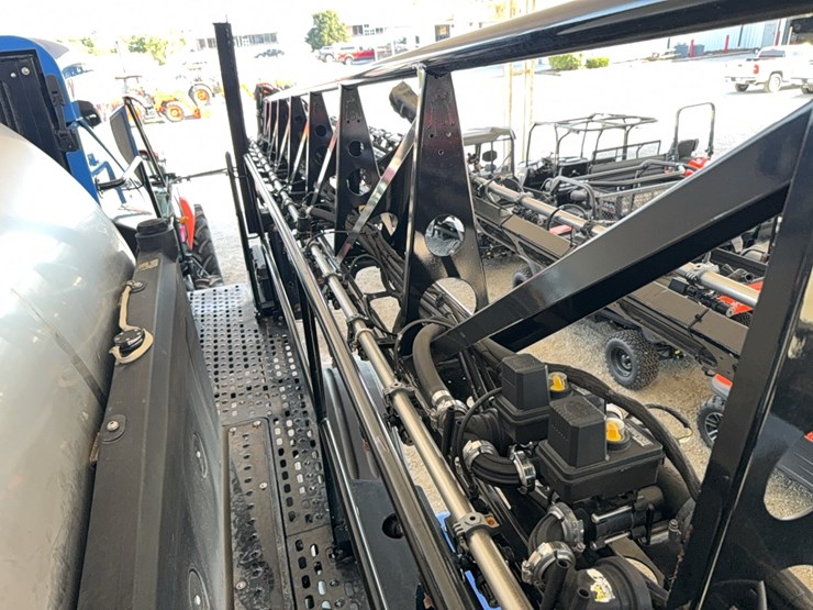 2023-new-holland-sp.310f-image-181