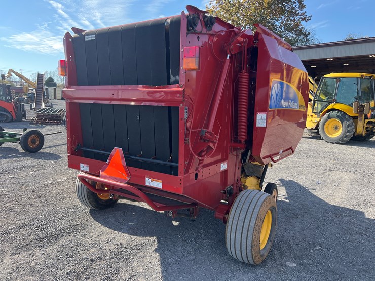 new-holland-br7080-image-8