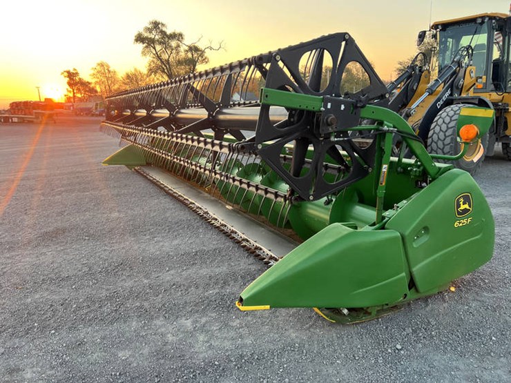 2014-john-deere-625f-image-6