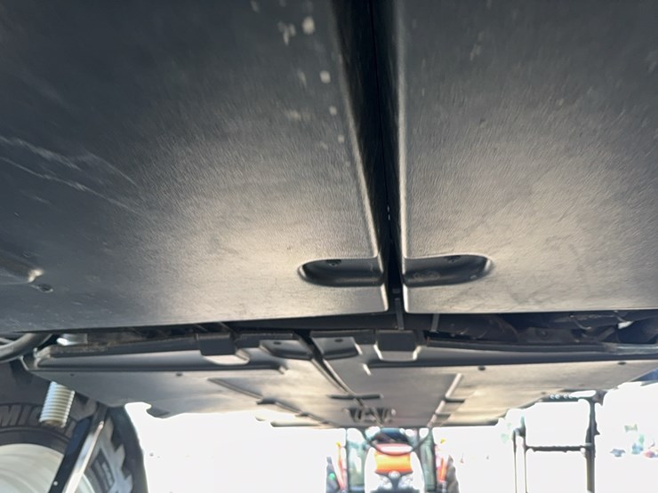 2023-new-holland-sp.310f-image-37