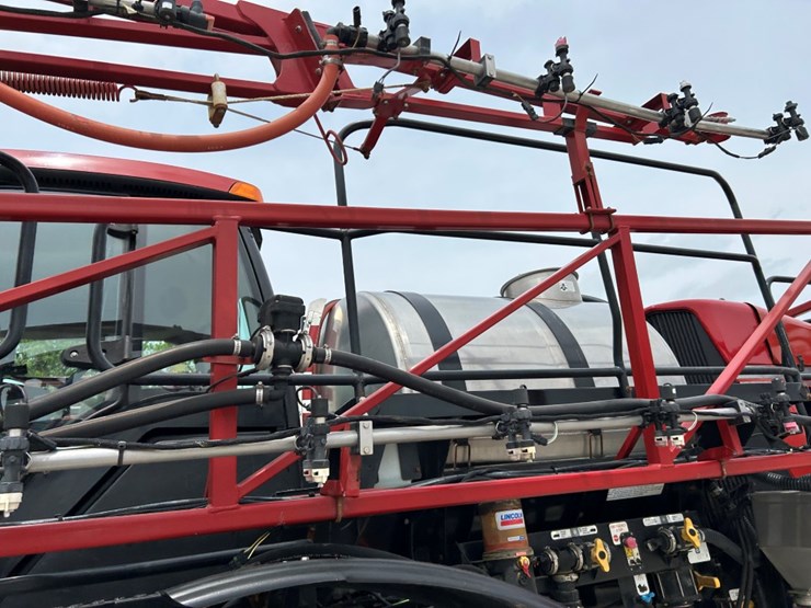 2014-case-ih-3200b-image-33