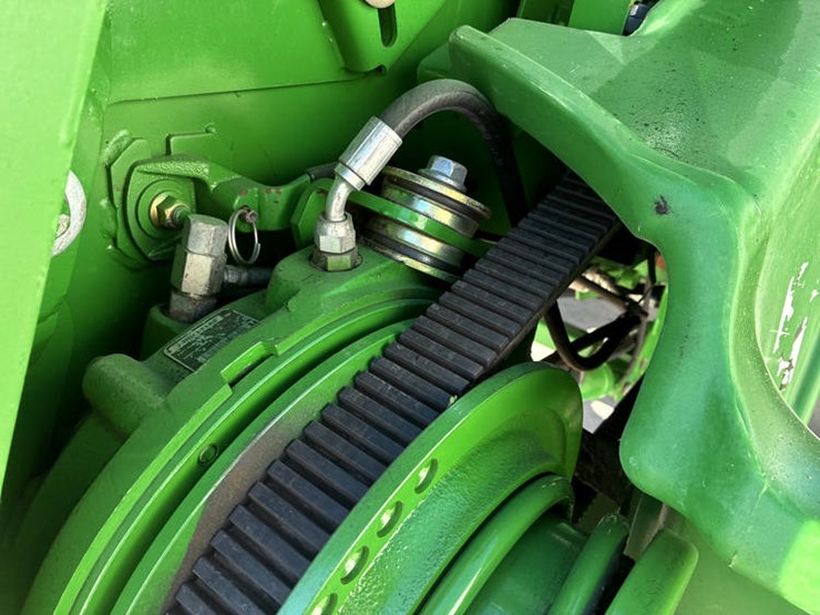 2013-john-deere-s670-image-25