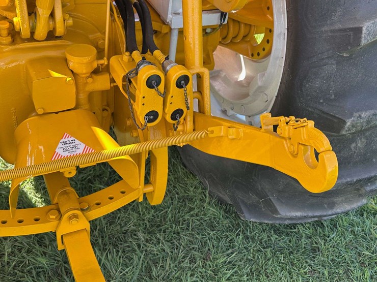 minneapolis-moline-g850-image-29