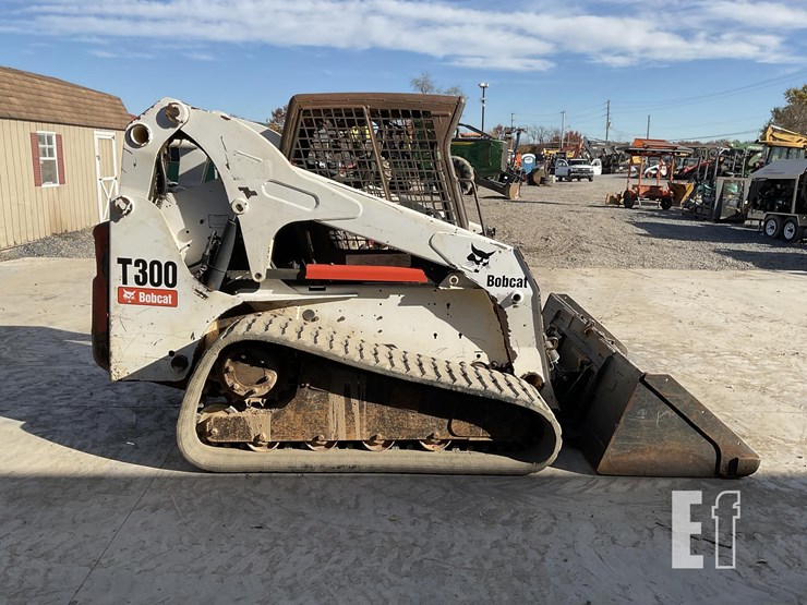 2005-bobcat-t300-image-5
