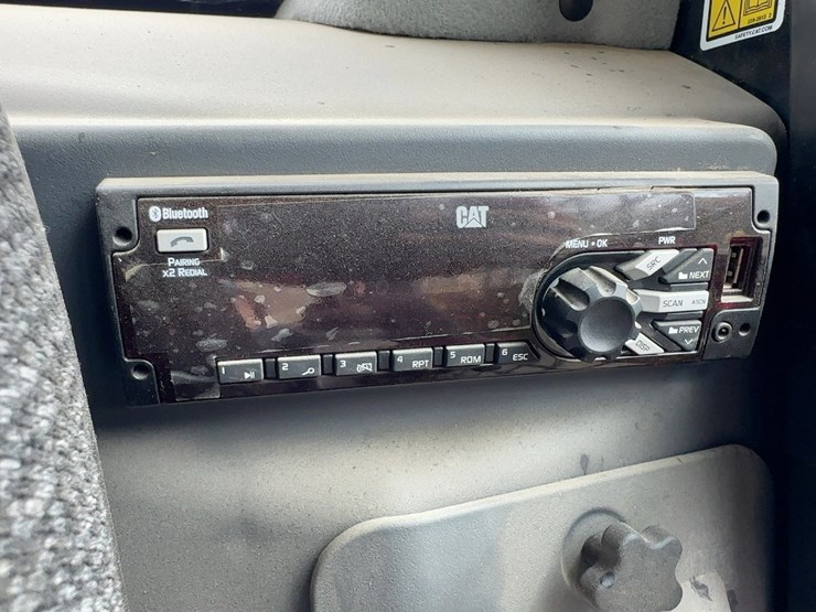 2017-caterpillar-289d-image-19