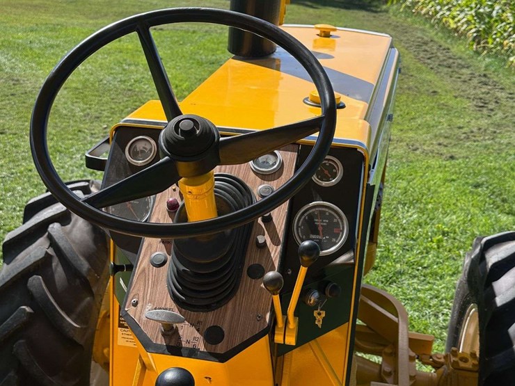 minneapolis-moline-g850-image-33