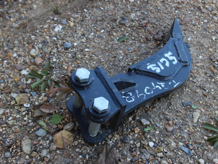 #5175-•-2025-wolverine-mini-ripper-attachment-for-excavator-image-2