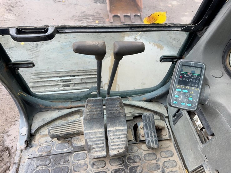 1997-komatsu-pc200-lc-6le-image-38