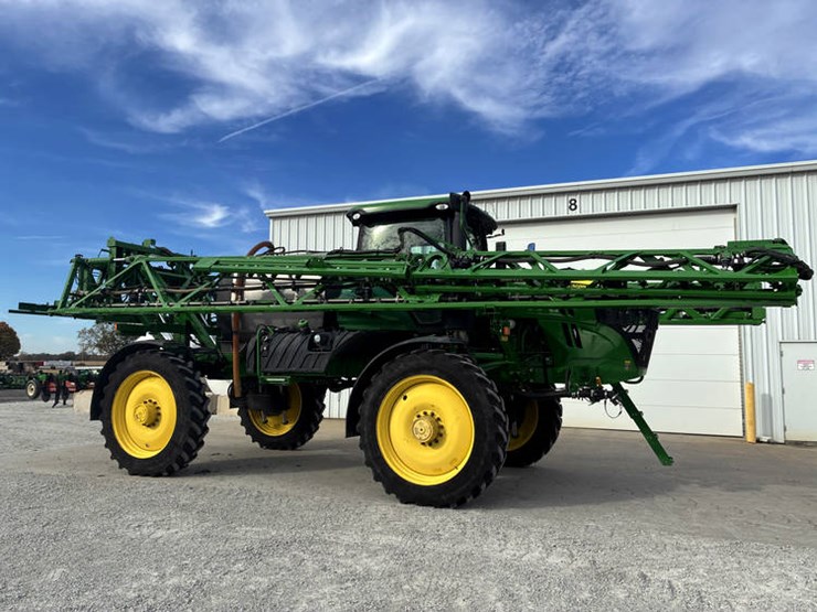2014-john-deere-r4038-image-3