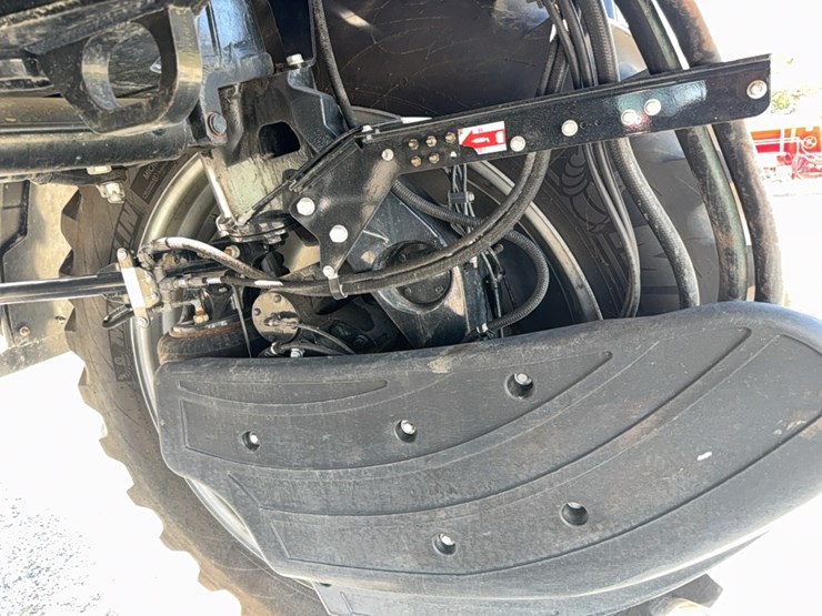 2023-case-ih-4350-patriot--sprayer-image-42