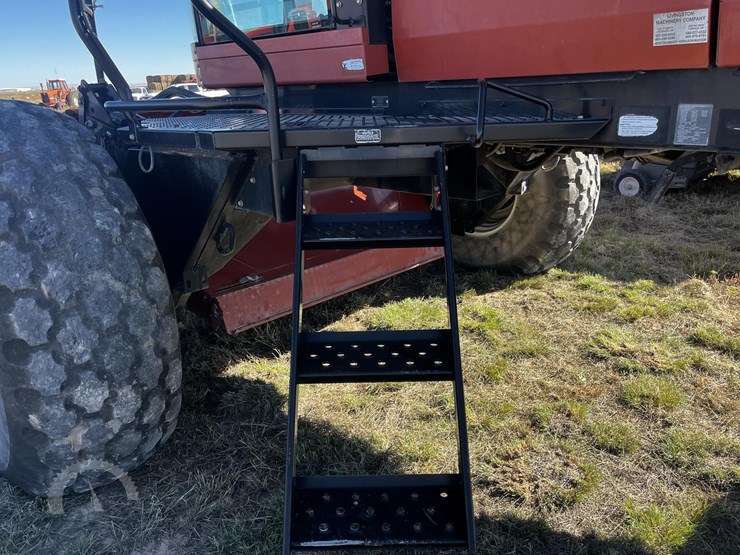 2005-hesston-9260-image-13