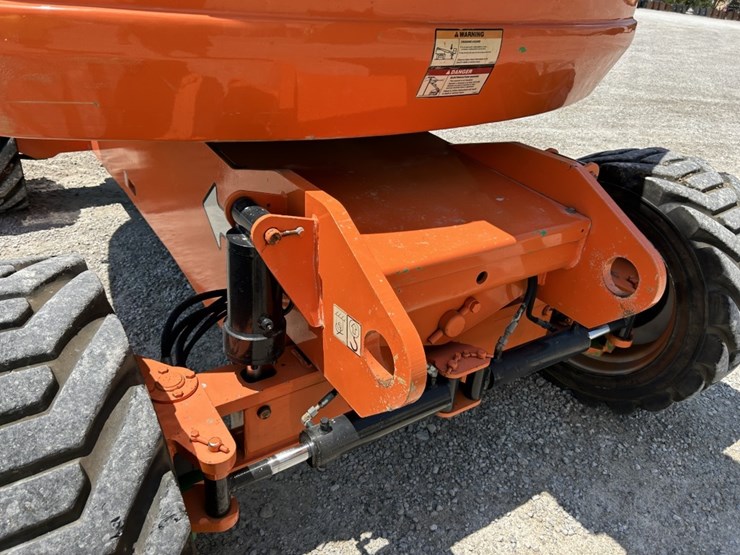 2008-jlg-800a-image-15