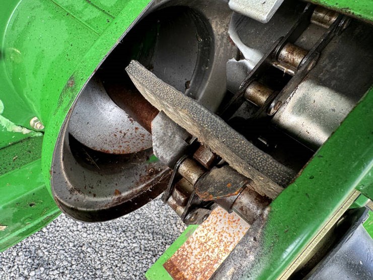 2005-john-deere-9560-sts-image-18