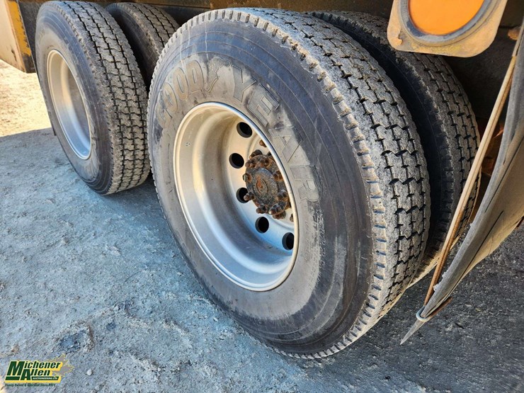 2009-international-workstar-7500-image-45