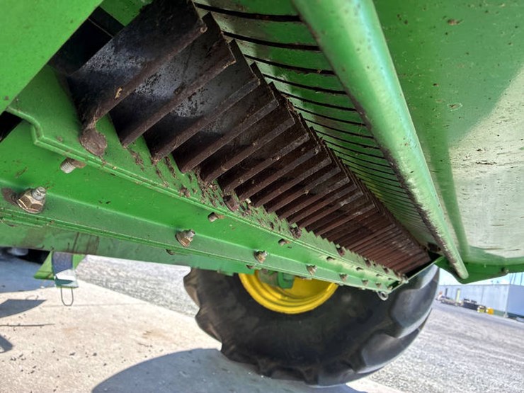 2009-john-deere-9770-sts-image-68