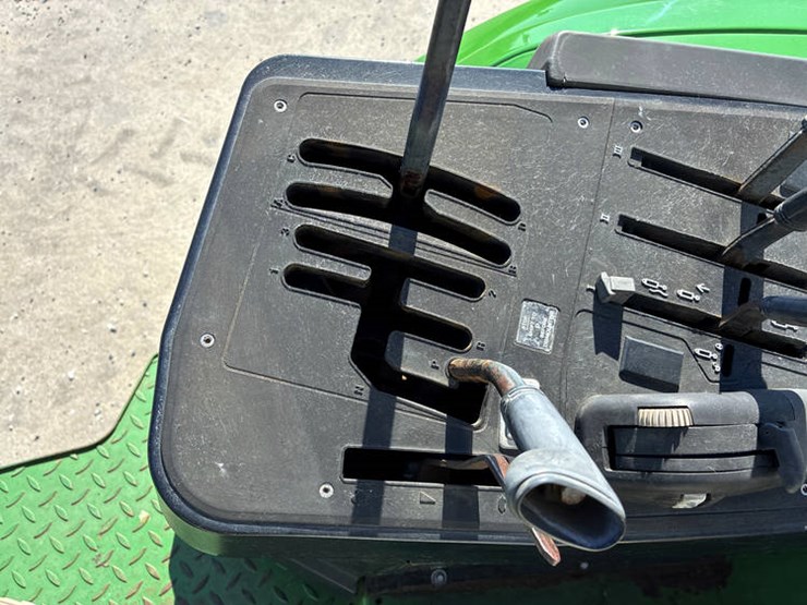 2007-john-deere-6215-image-54