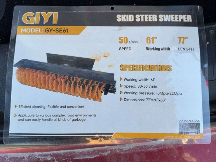 giyi-hydraulic-skid-steer-sweeper-image-7
