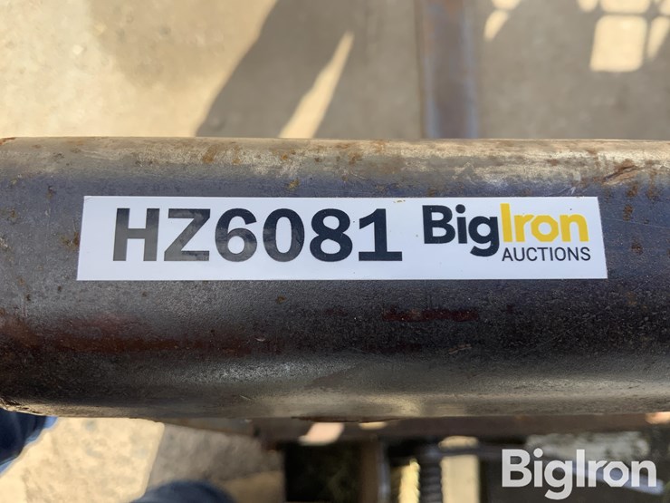 48”-rail-pallet-forks-image-15