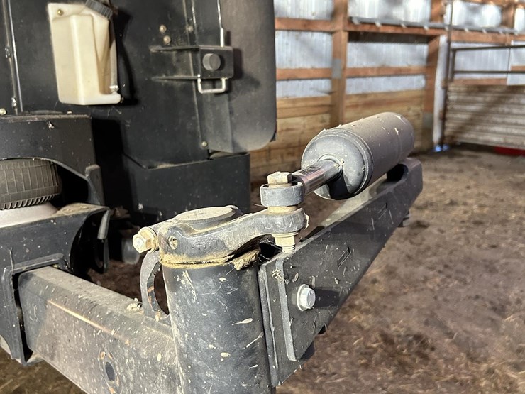 2018-case-ih-wd2504-image-33