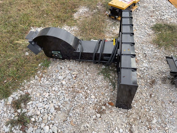skid-steer-stump-grinder-image-1