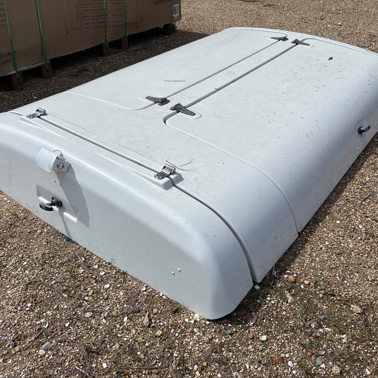 #24003 • BED COVER FOR TRUCK