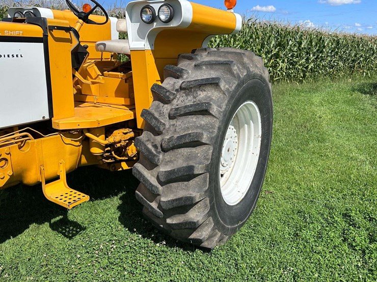 minneapolis-moline-g1355-image-25