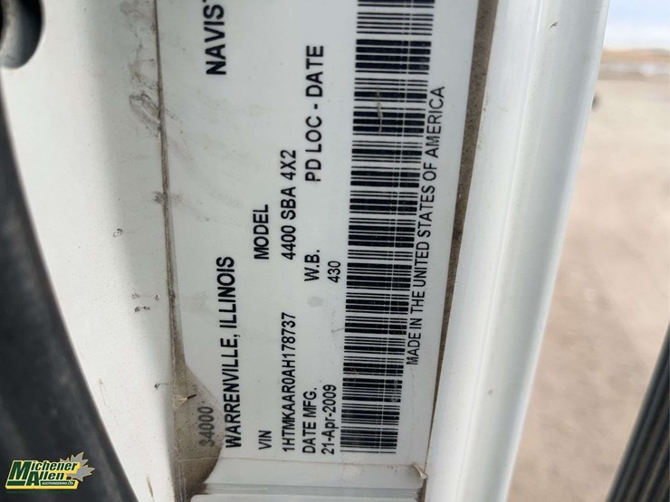 2010-international-durastar-4400-image-23