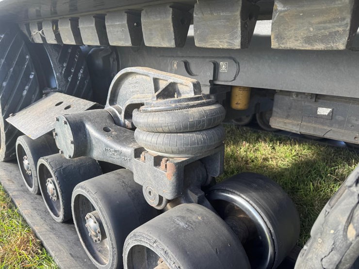 john-deere-11-image-24