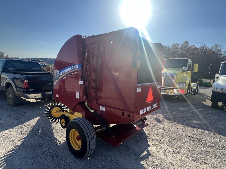 2021-new-holland-450-image-3