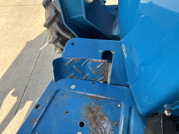 new-holland-2120-image-75