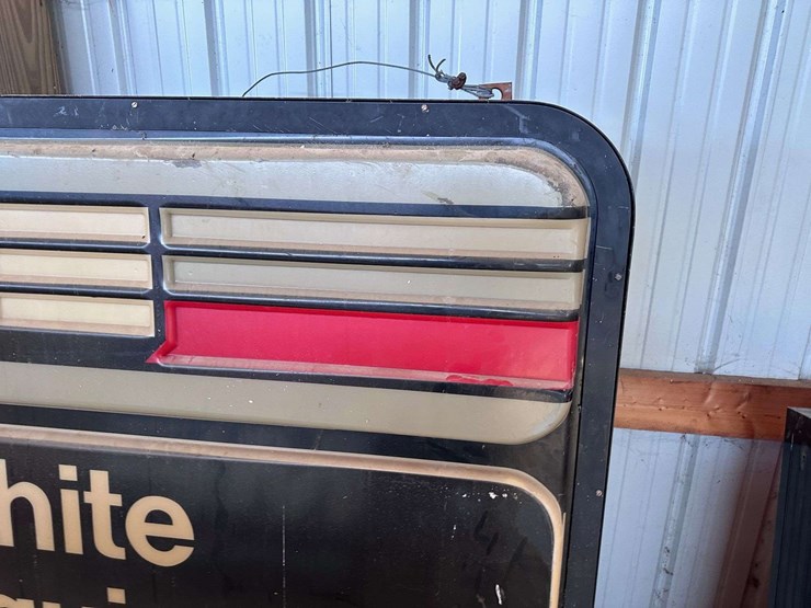 white-farm-equipment-lighted-double-sided-bubble-sign-image-11