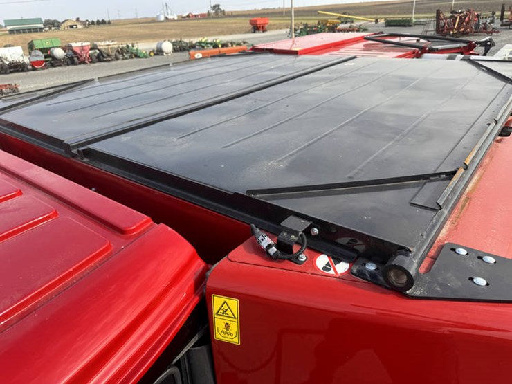 2023-case-ih-8250-image-93