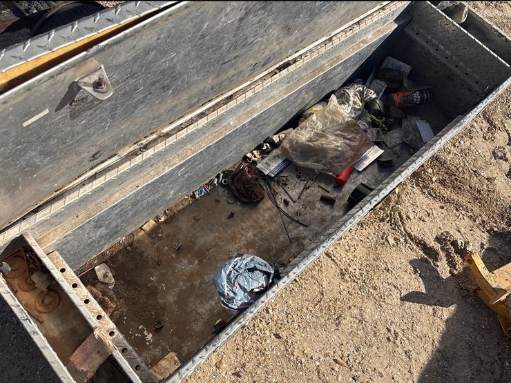 #24737-•-truck-tool-box-image-3