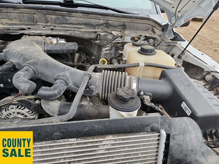 2015-ford-f550-image-27