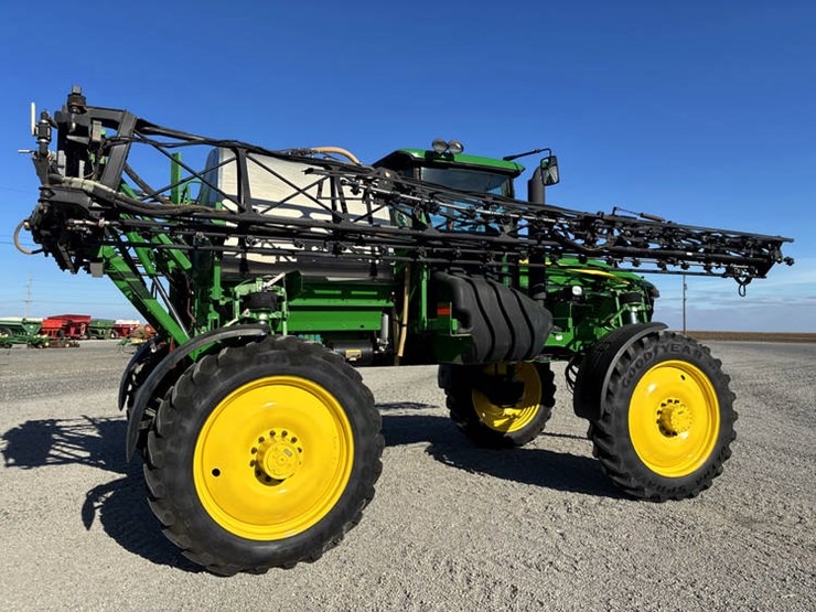 2014-john-deere-4830-image-4