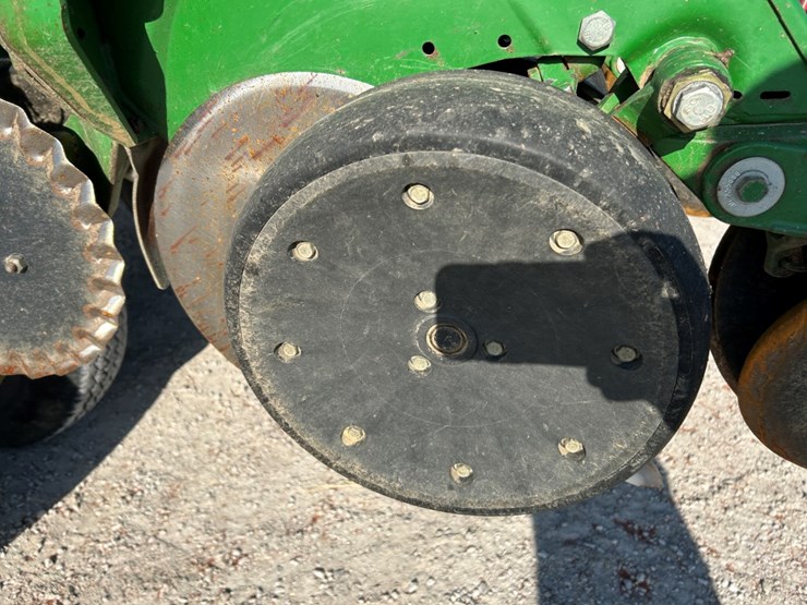 2004-john-deere-1790-image-29