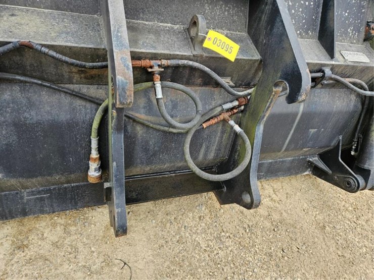 #3095-•-balderson-96"-4-in-1-bucket-image-13