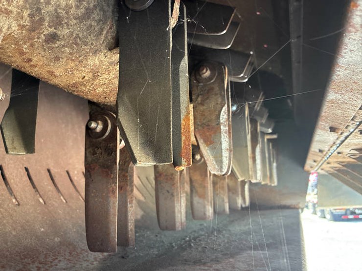 #122136-•-2009-mf-9795-#huc7217-image-77