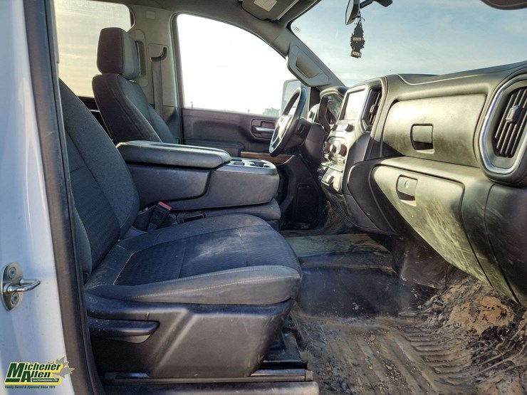 2022-chevrolet-silverado-3500hd-image-20