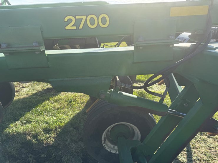 john-deere-2700-image-8