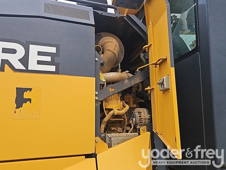 2019-deere-670g-image-25