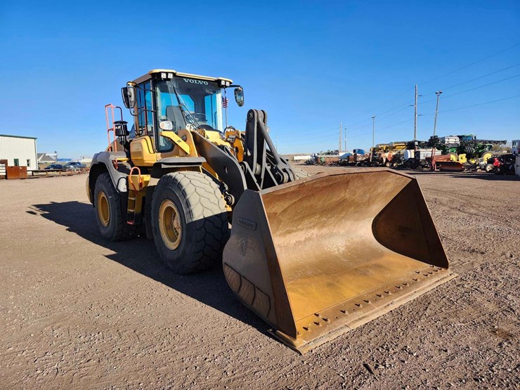 2019-volvo-l110h-image-2