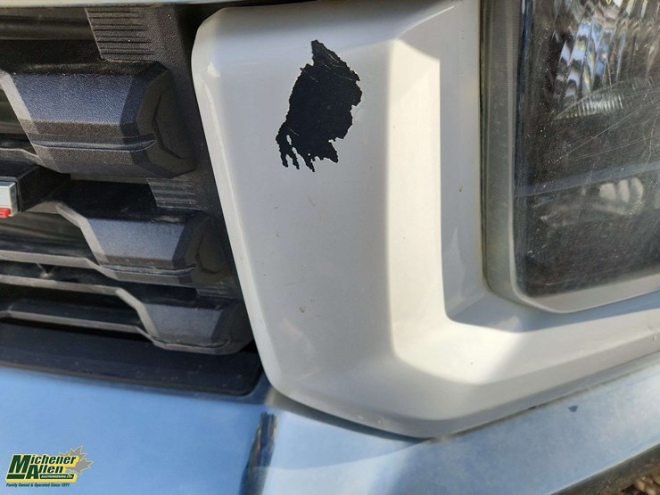 2022-chevrolet-silverado-3500hd-image-35