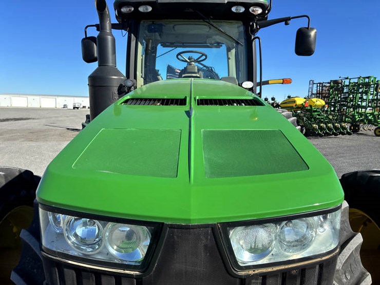2015-john-deere-8295r-image-12