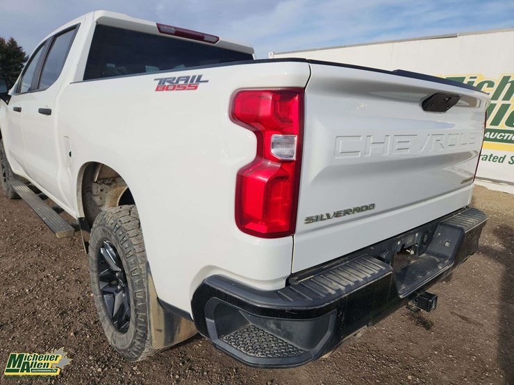 2021-chevrolet-silverado-1500-image-38