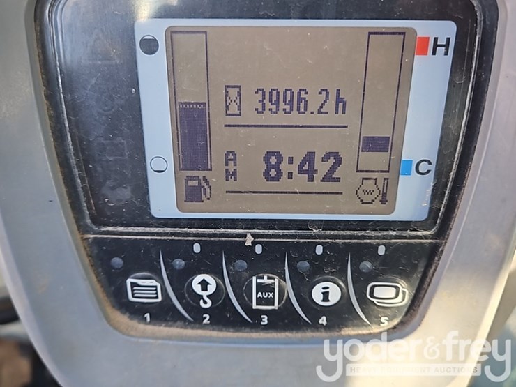 2016-kubota-kx057-4-image-53