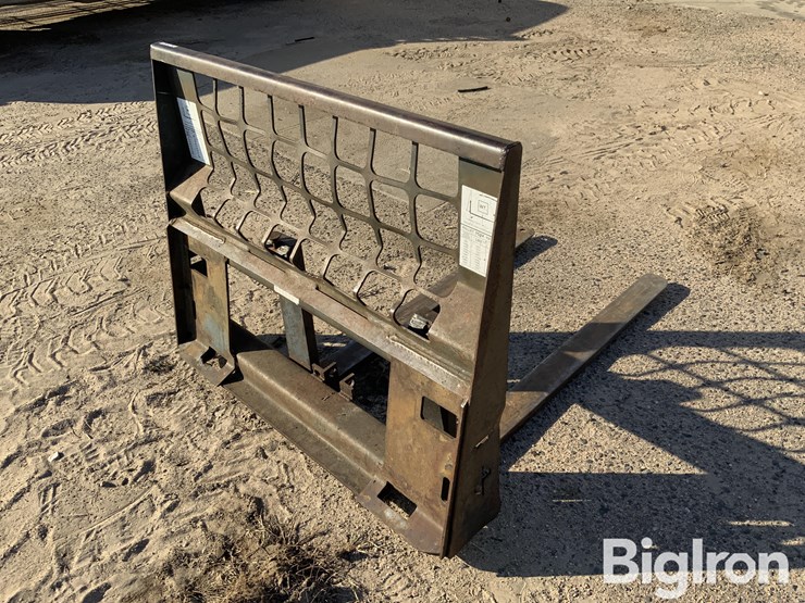 48”-rail-pallet-forks-image-5