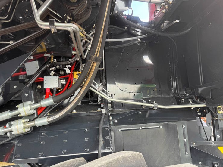 2023-case-ih-8250-image-64